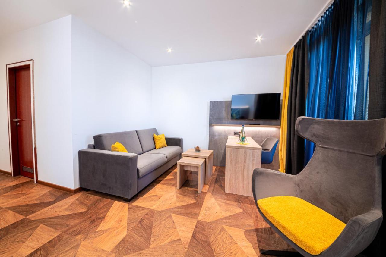 Arotel Best Living Nuernberg エクステリア 写真