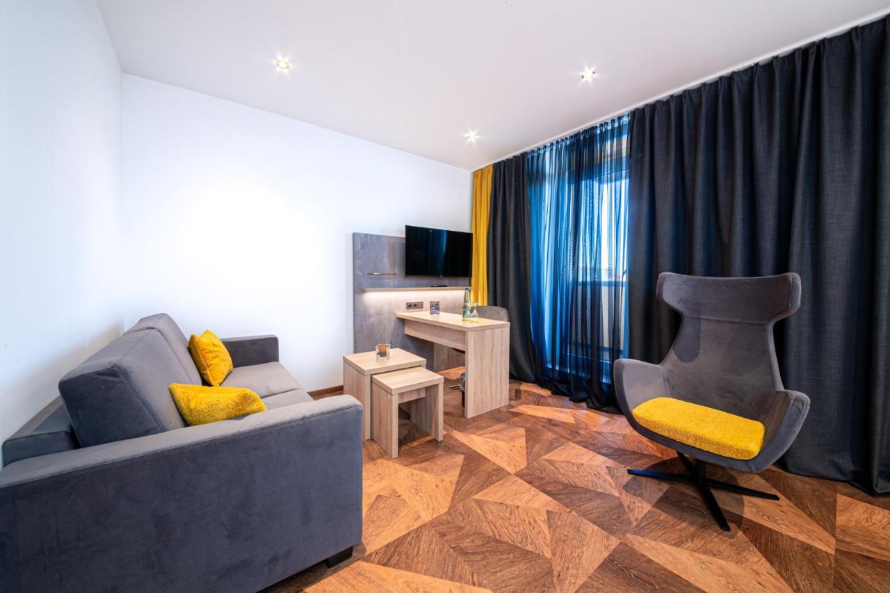Arotel Best Living Nuernberg エクステリア 写真