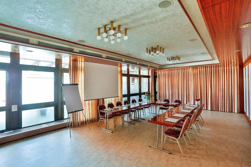 Arotel Best Living Nuernberg エクステリア 写真