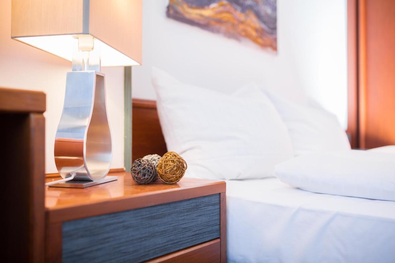 Arotel Best Living Nuernberg エクステリア 写真