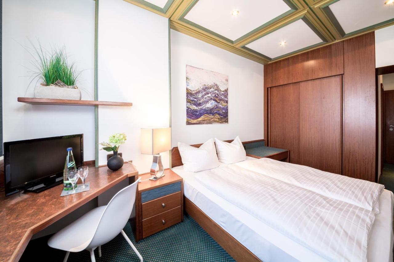 Arotel Best Living Nuernberg エクステリア 写真